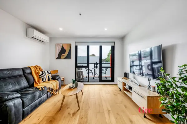 208/446 Moreland Rd (1/12)