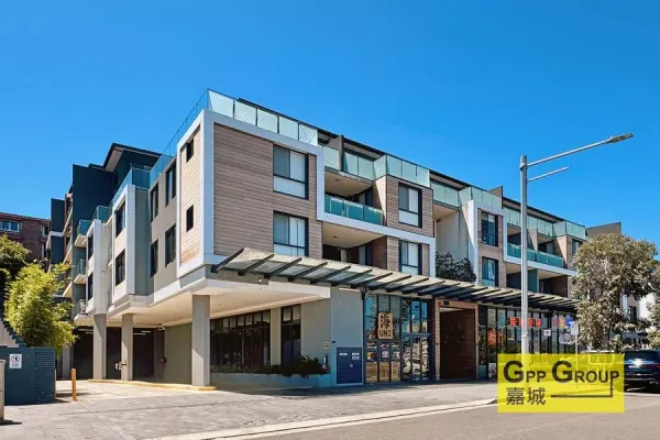 208/7 Glen Street (1/8)