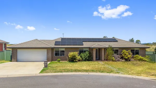 21 Emerald Avenue (1/1)