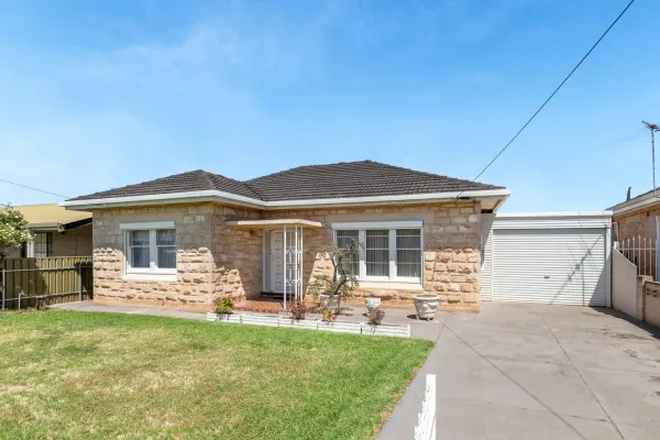 21 Smith Avenue (1/28)