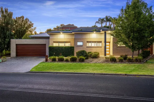21 Somerset Drive (1/20)