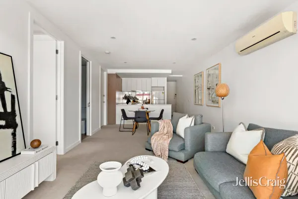 22/122 Maribyrnong Road (1/11)
