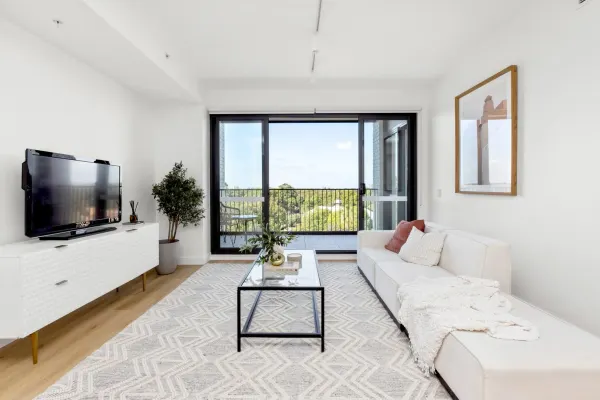 22-28 Gardeners Road (1/18)