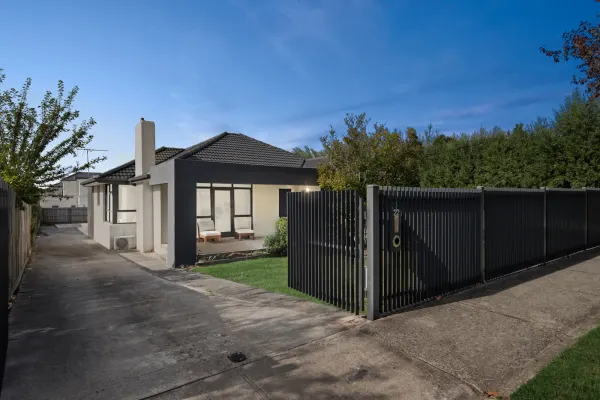 22 Tennyson Street (1/19)