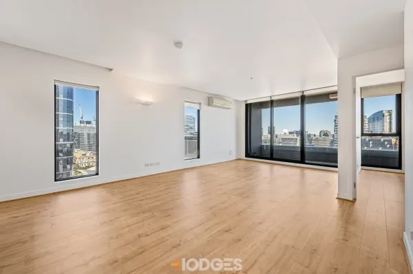 2206/200 Spencer Street (1/14)