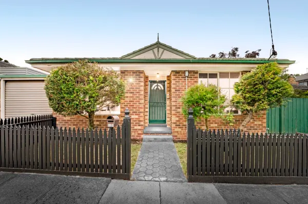 22B Tambet Street (1/12)