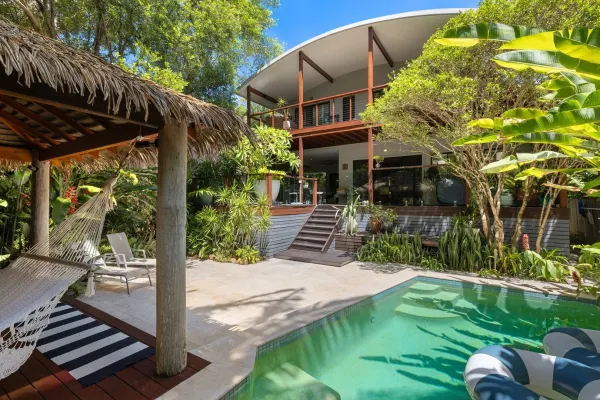 23 Helen Street (1/30)