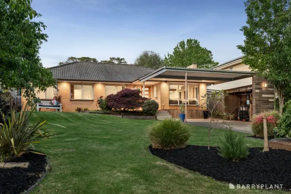 23 Howell Road (1/13)