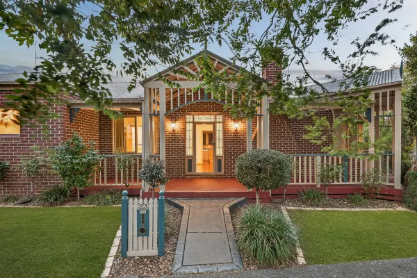 23 Marlesford Crescent (1/18)