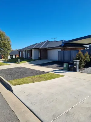 233 Brooklyn Drive (1/2)