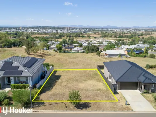24 Conway Close (1/9)