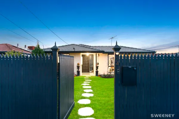 24 Langhorne Street (1/15)