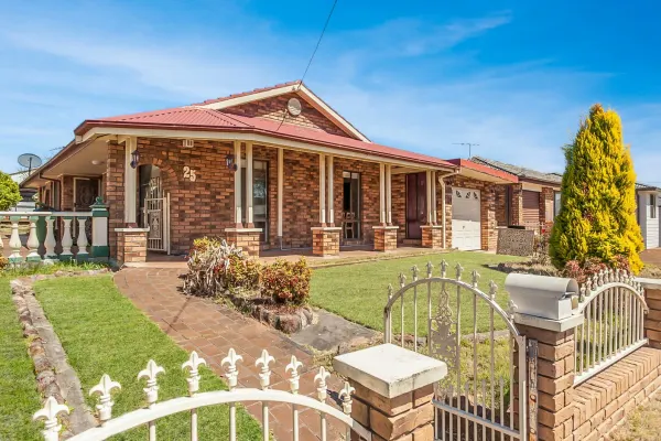 25 Mackellar Street (1/16)