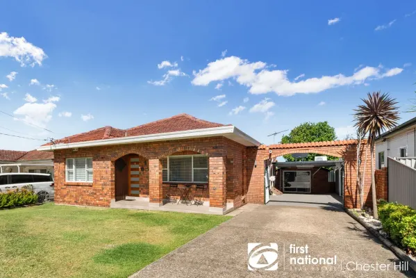 252 Hector Street (1/16)