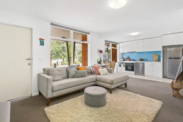 26/1656 Dandenong Road (1/10)