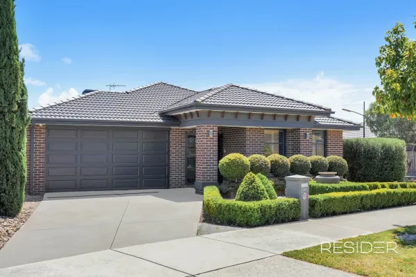 26 Black Braes Boulevard (1/26)