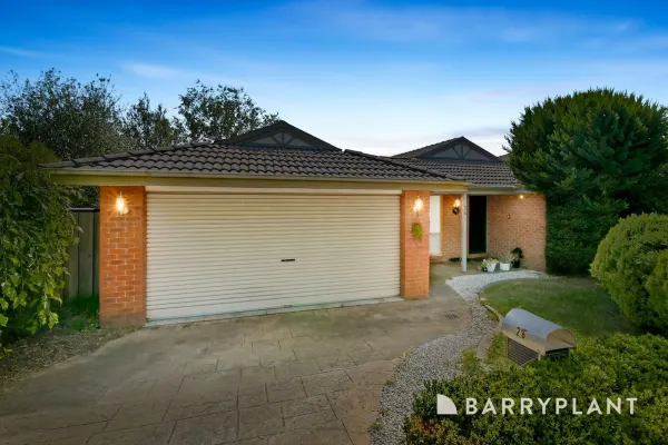 26 Jarryd Crescent (1/15)