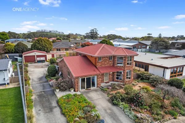 26 Pineleigh Street (1/1)
