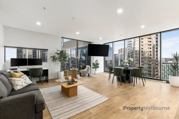 2612/1 Freshwater Place (1/19)