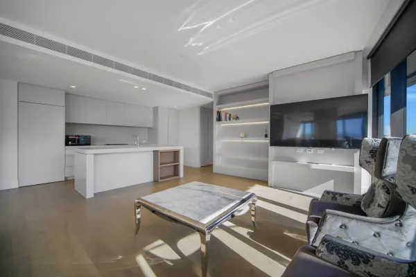 2803/1 Almeida Crescent (1/29)