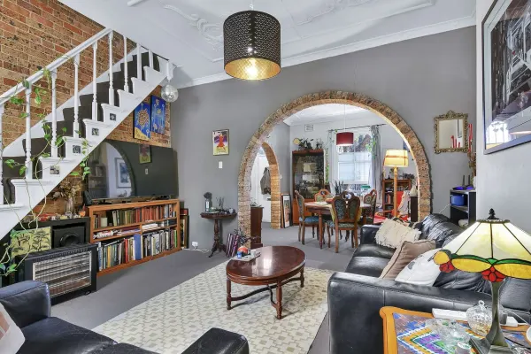 294 Palmer Street (1/7)