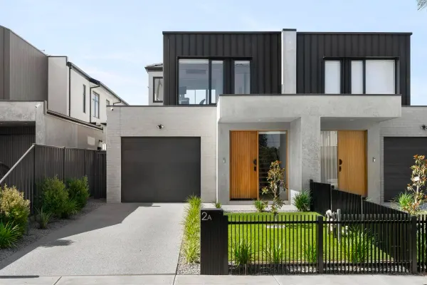 2A Cudgewa Place (1/16)