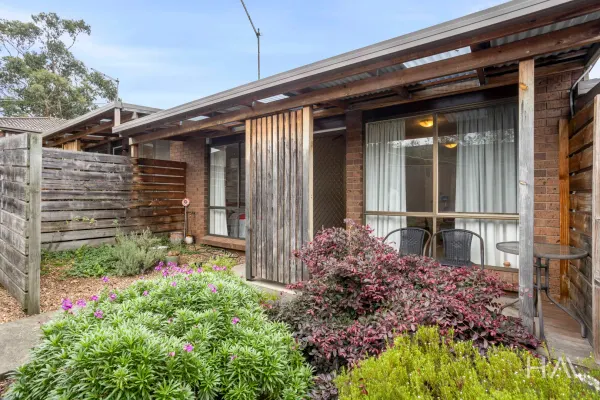 3 & 4/187 Hobart Road (1/18)