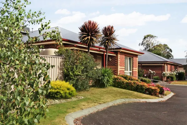 3/128 Barry Street (1/13)