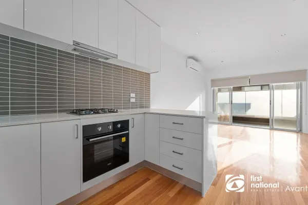 3/142 Thames Street (1/9)