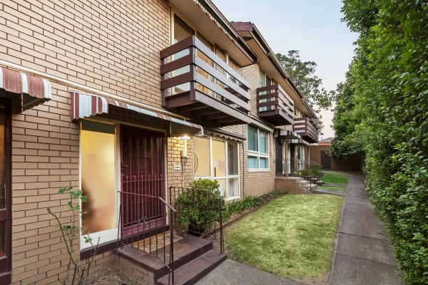 3/1550 Malvern Road (1/18)