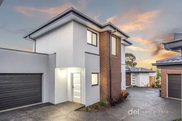 3/17 Menzies Avenue (1/16)