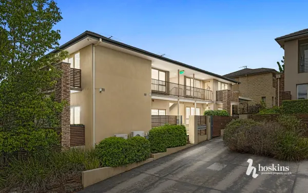 3/2 Raynes Street (1/9)
