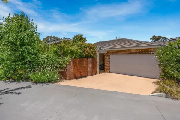 3/21 Gordon Withnall Crescent (1/20)