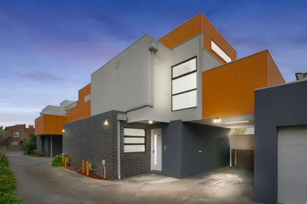 3/590 Bell Street (1/12)