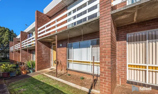 3/7 Percy Street (1/9)