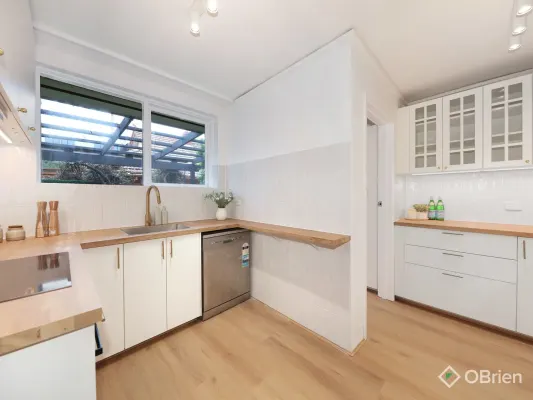 3/957 Dandenong Road (1/14)