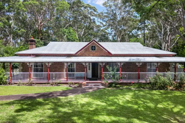 3 Colony Close (1/16)