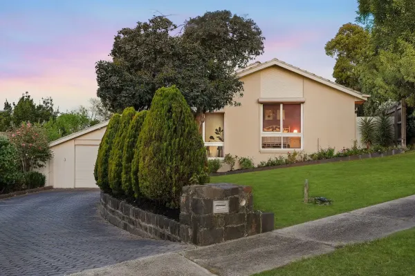 3 Flowerdrum Close (1/26)