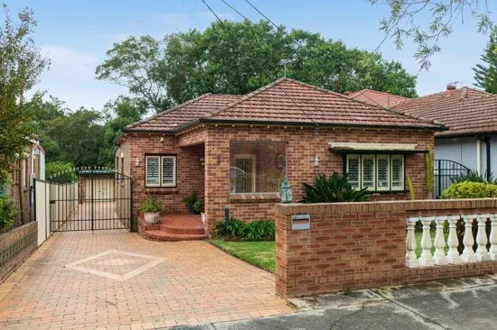 3 Ronald Avenue (1/15)