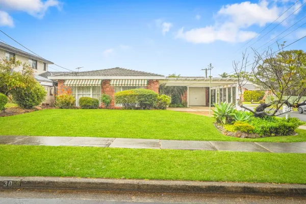 30 Grace Crescent (1/28)