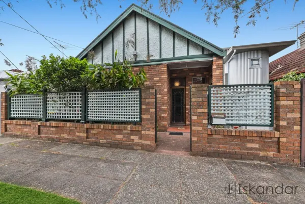 30 Roseby Street (1/13)
