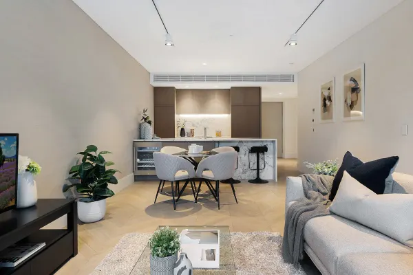 302/130 Elizabeth Street (1/13)