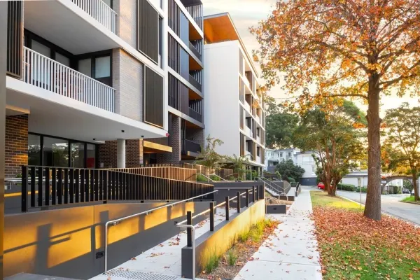 304/22 Birdwood Avenue (1/11)