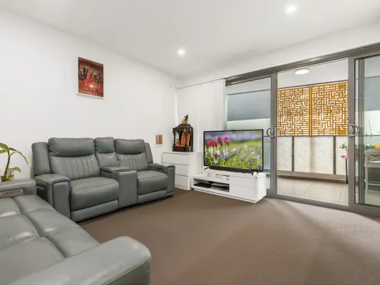306/564 Princes Hwy (1/10)