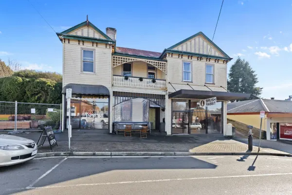 31 Emu Bay Road (1/27)