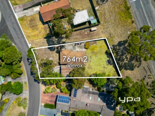 31 Turnberry Drive (1/14)