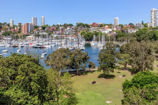 32/1 Holdsworth Avenue (1/17)