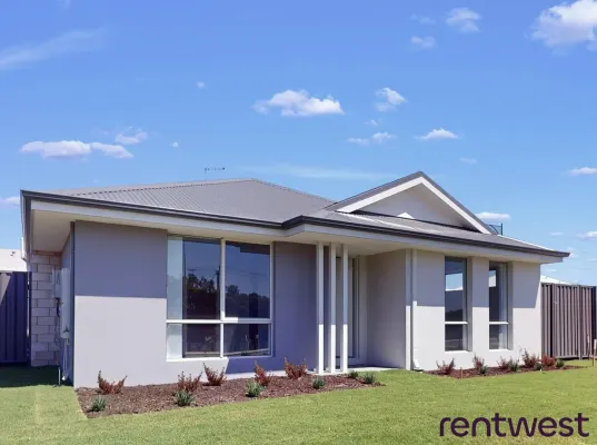 33 Coronado Way (1/12)