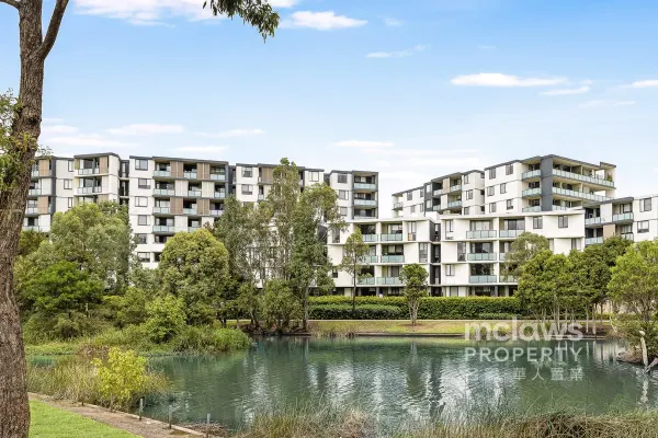 334/5 Vermont Crescent (1/9)