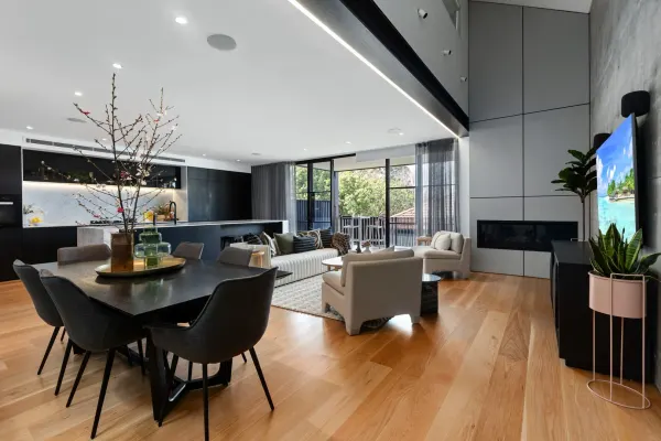 33B Bruce Street (1/19)